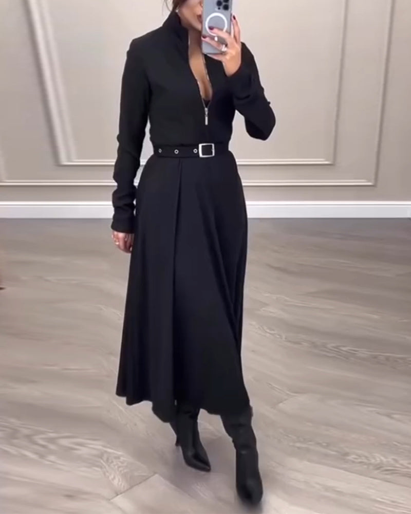 Robe à col montant et fermeture éclair