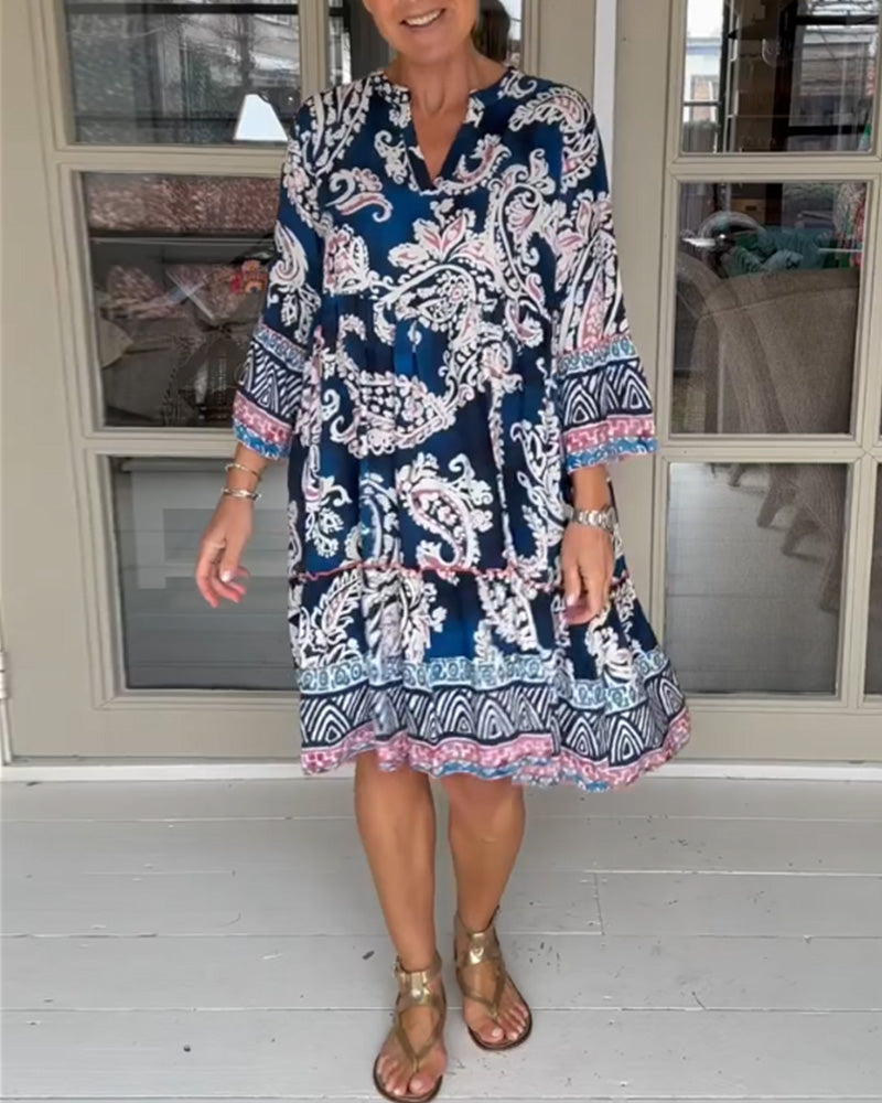 Robe à imprimé cachemire et encolure en V