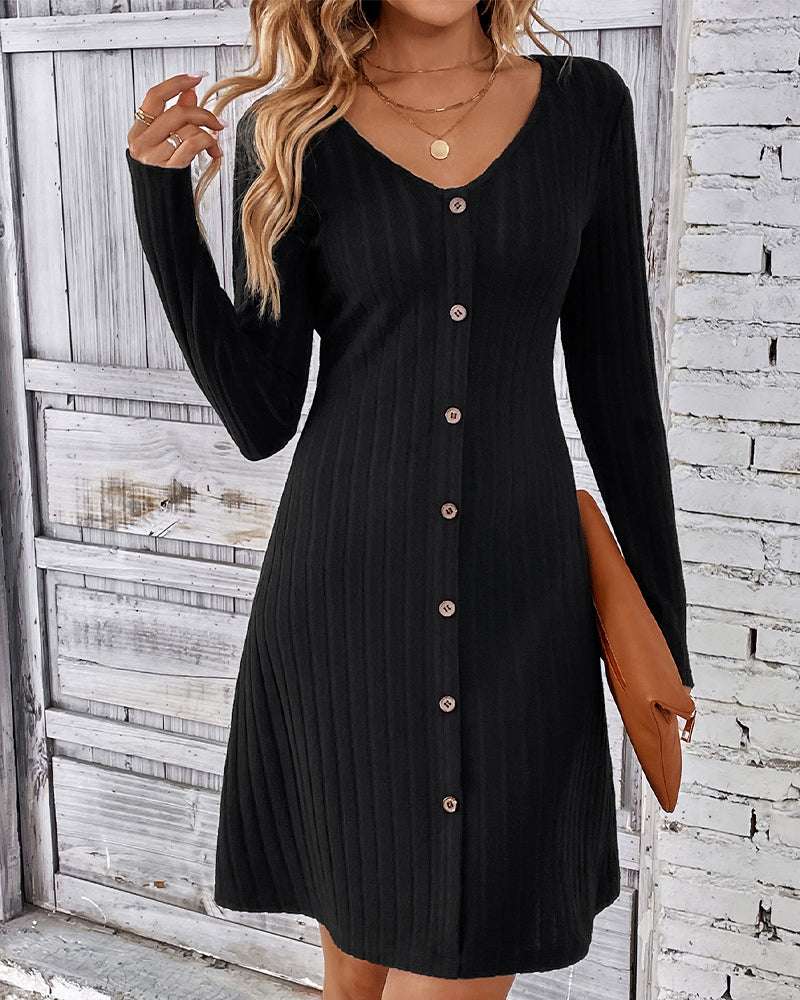 Robe noire à manches longues