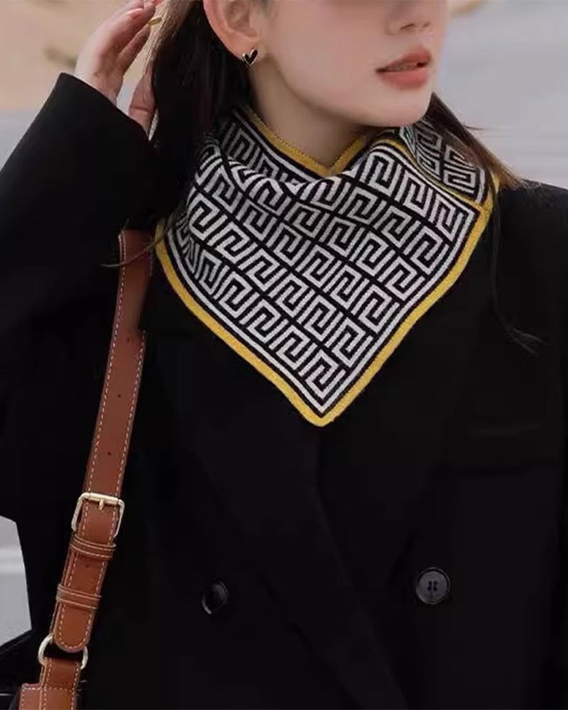 Écharpe triangulaire polyvalente à la mode