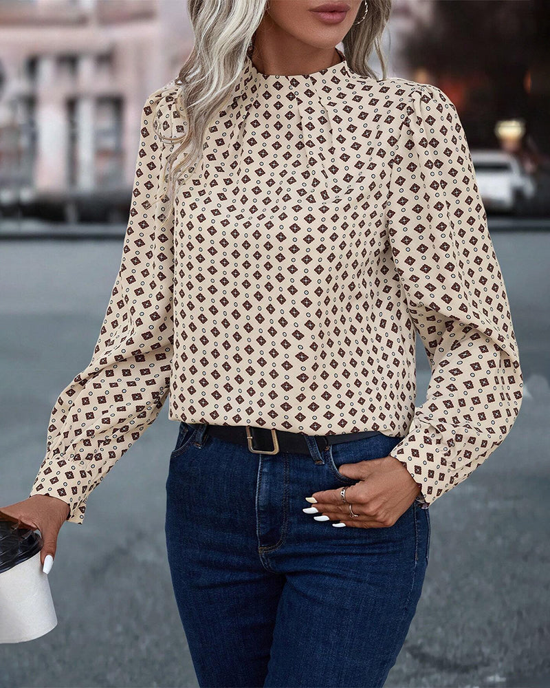 Blouse au style et imprimés vintage