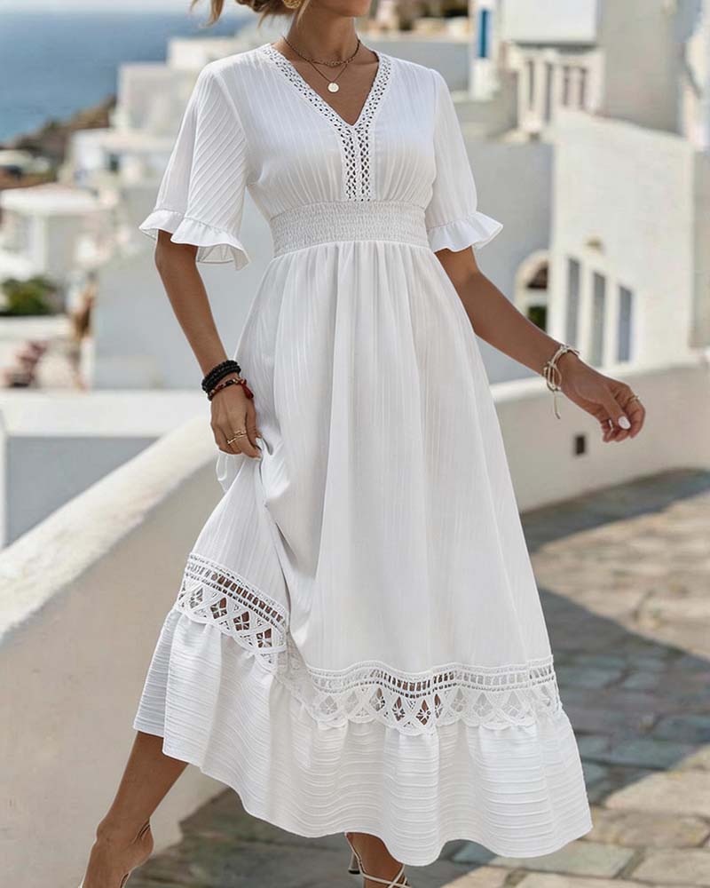 Robe V Encolure Découpé Dentelle Manche Moyenne