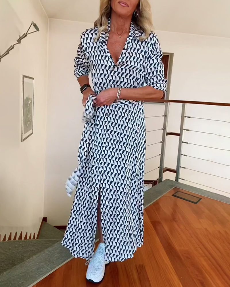 Robe fendue à revers imprimé géométrique