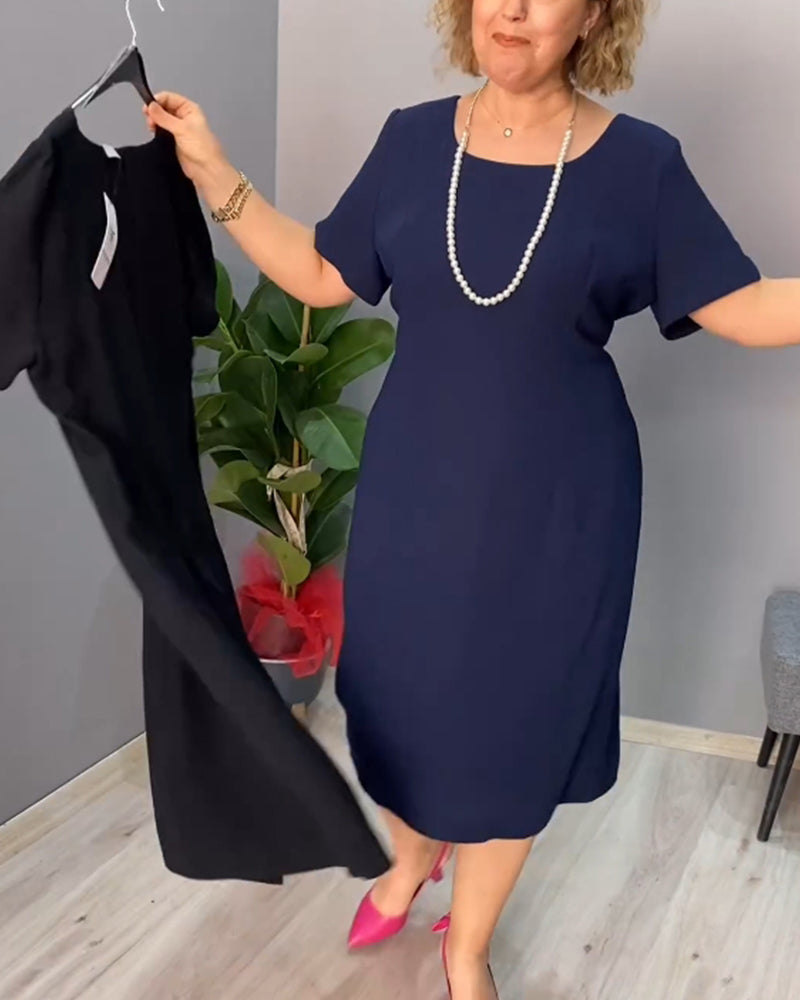 Robe élégante à manches courtes de couleur unie