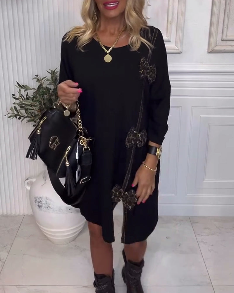 Robe Tendance Unie Avec Design À Nœud Papillon