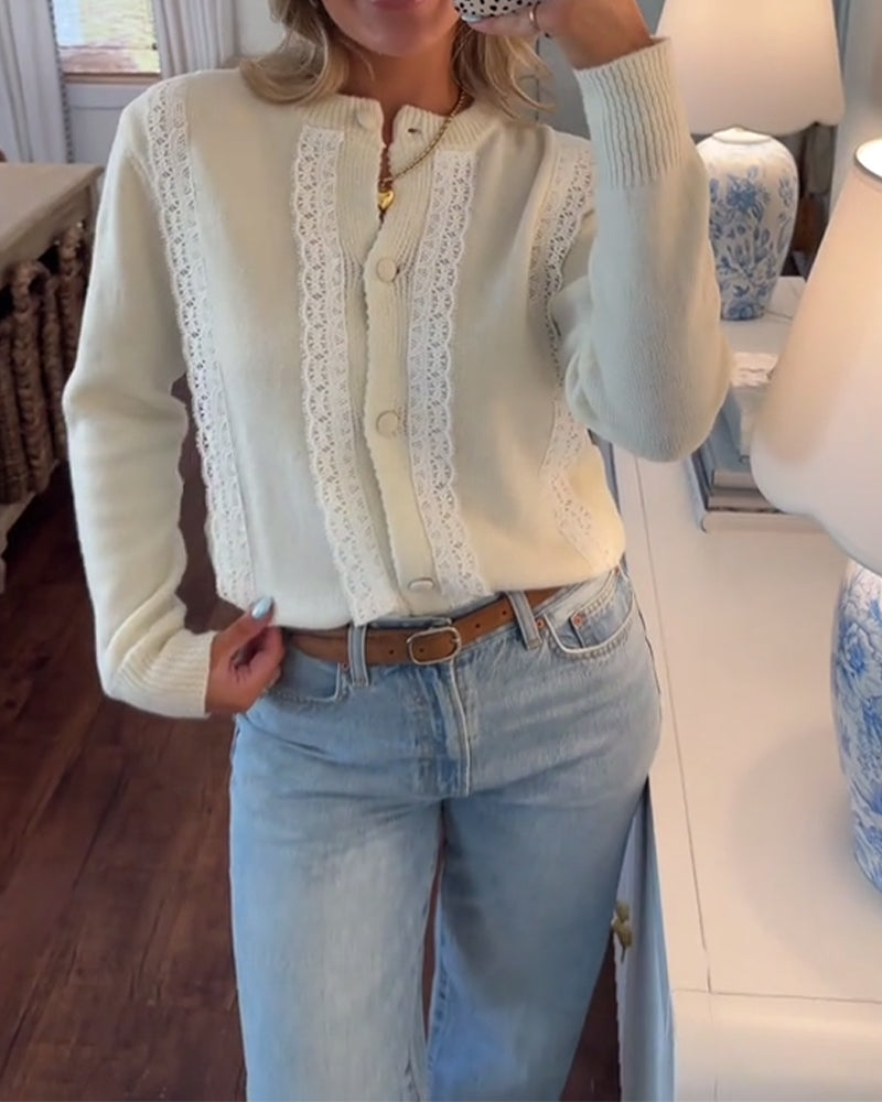 Cardigan élégant à boutons et bordure en dentelle