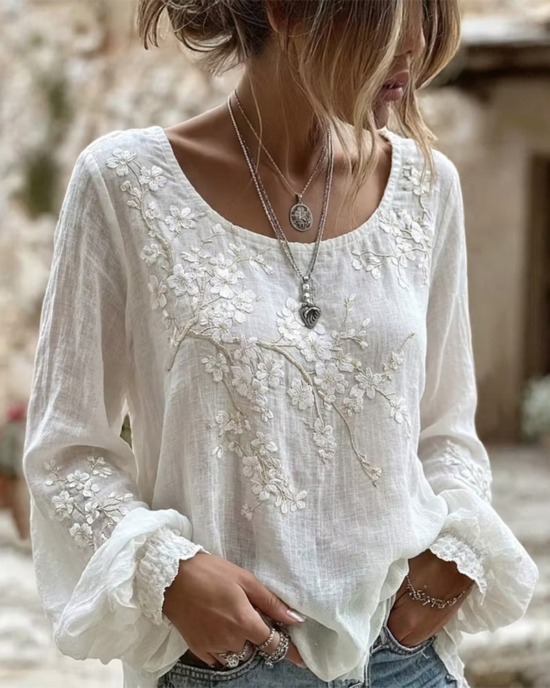 Blouse Texturée Fleur De Cerisier Brodée Col Rond