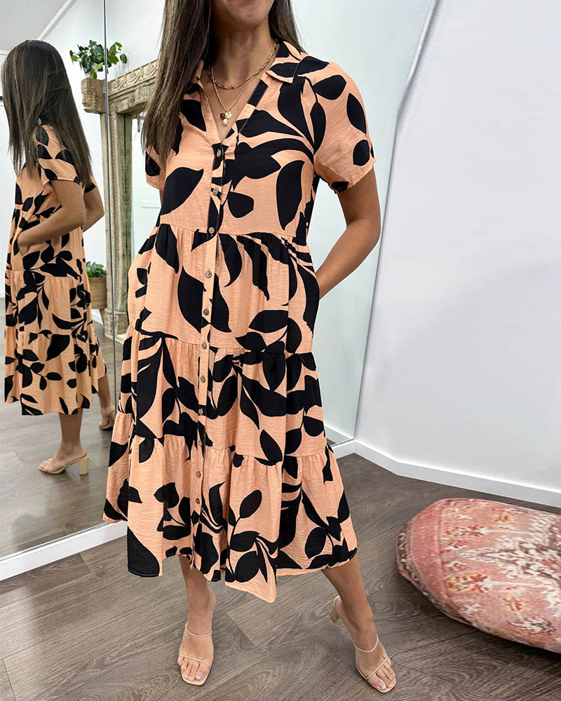 Robe avec poches et revers et imprimé