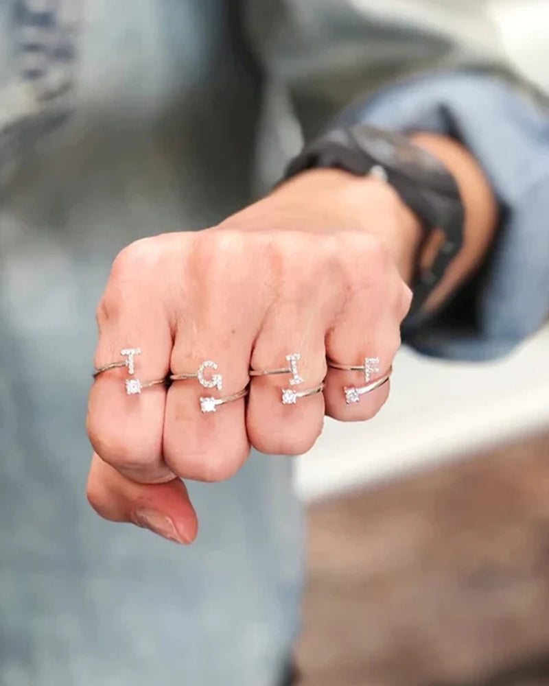 Bague ouverte en zircone avec initiales