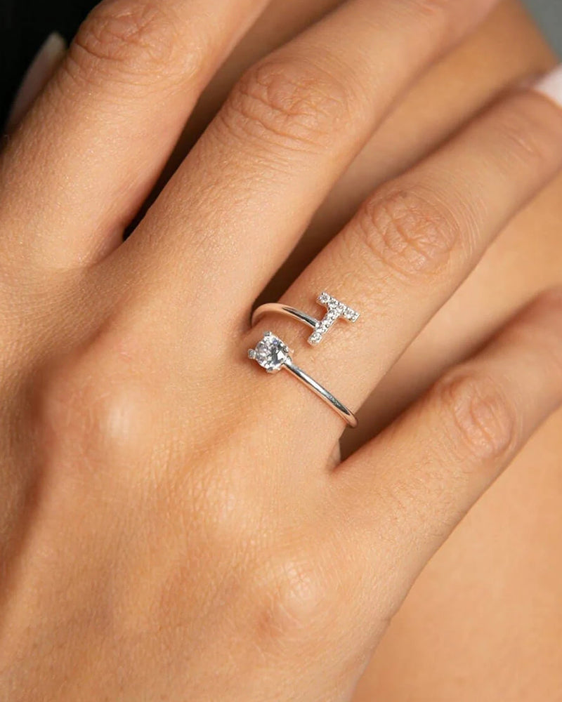 Bague ouverte en zircone avec initiales