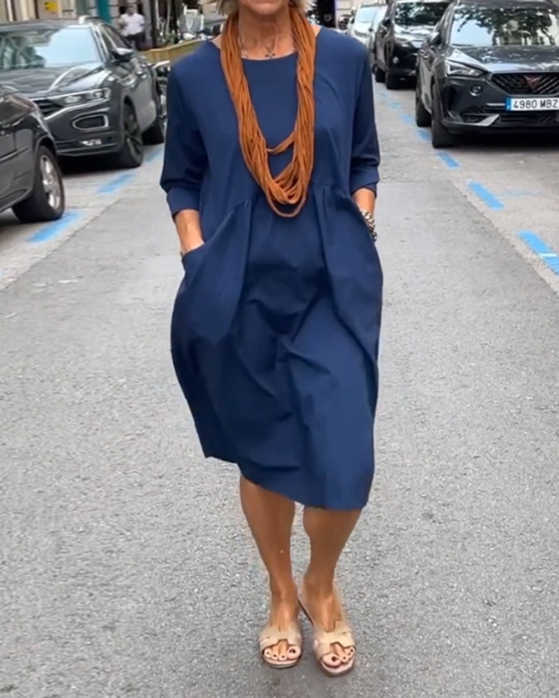 Robe de cou rond avec des poches