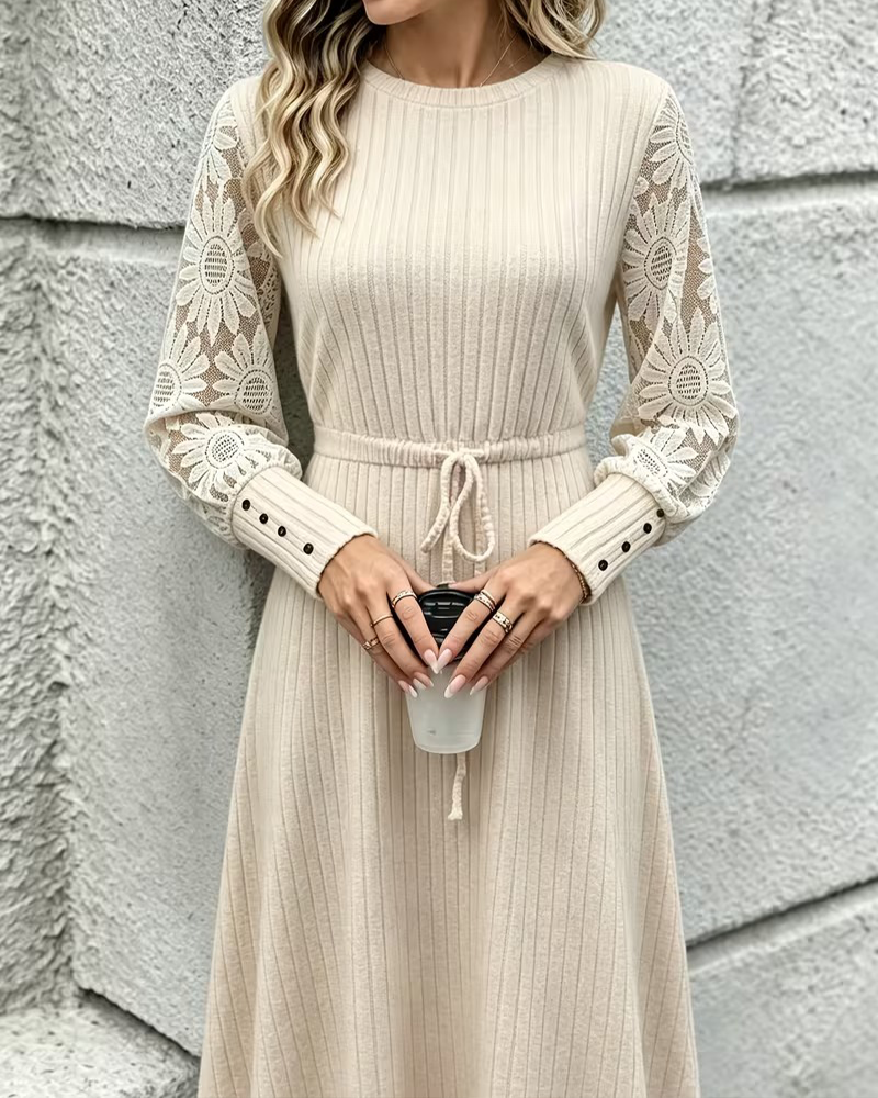 Robe Col Rond Attacher Mode