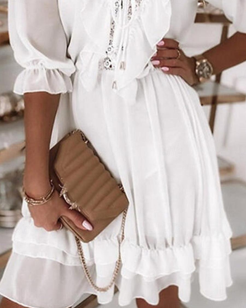 Robe Dentelle Col En V Volant Courte