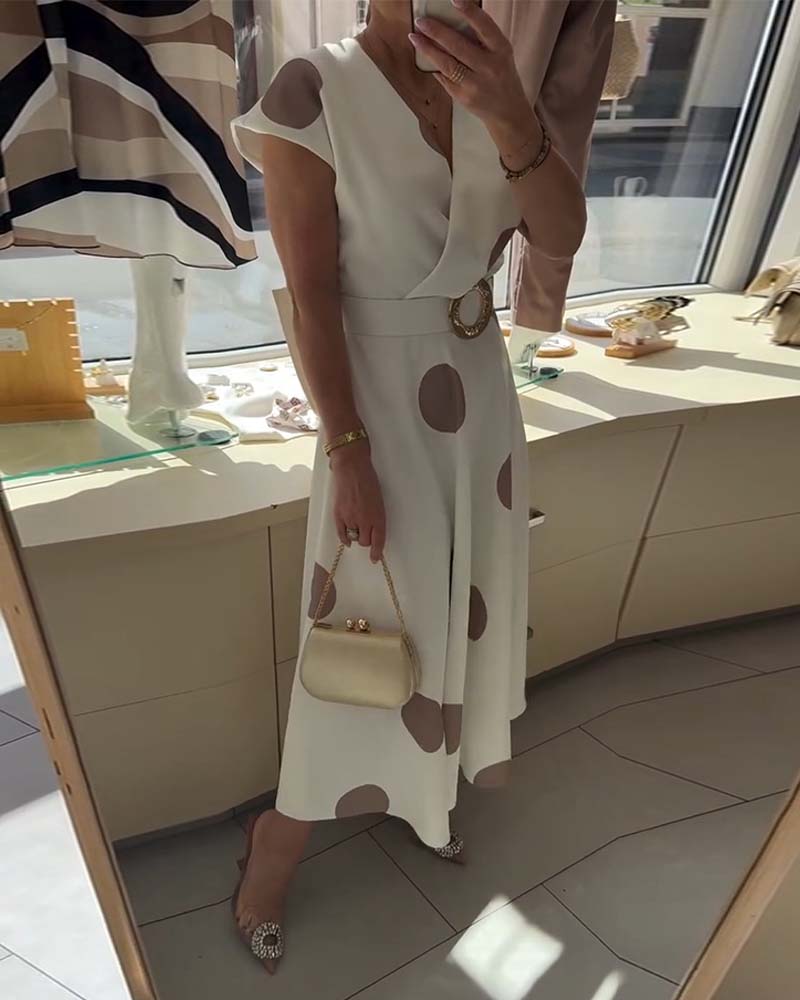 Robe À Pois Col En V Cintrée À La Taille