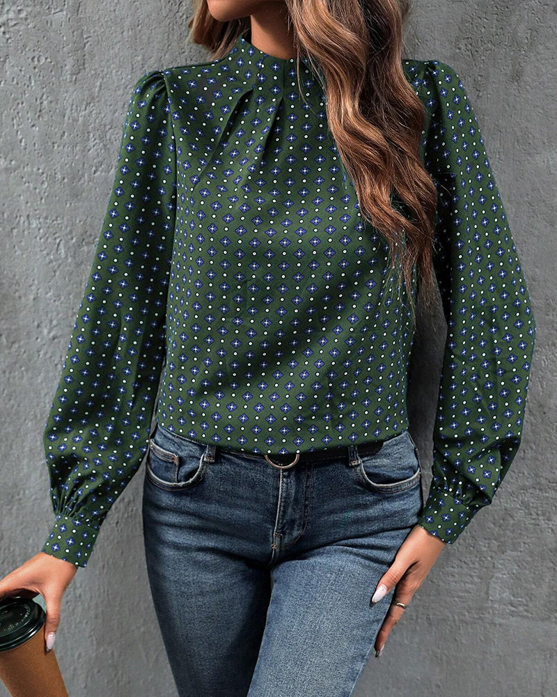 Blouse au style et imprimés vintage