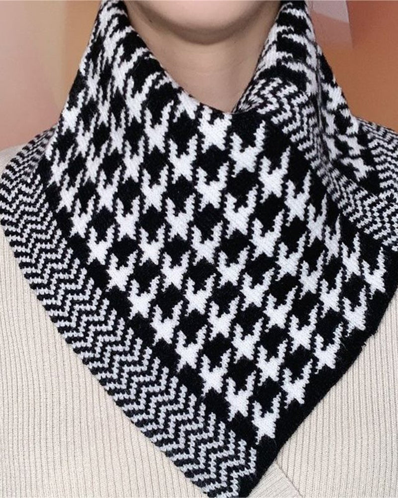 Écharpe triangulaire polyvalente à la mode