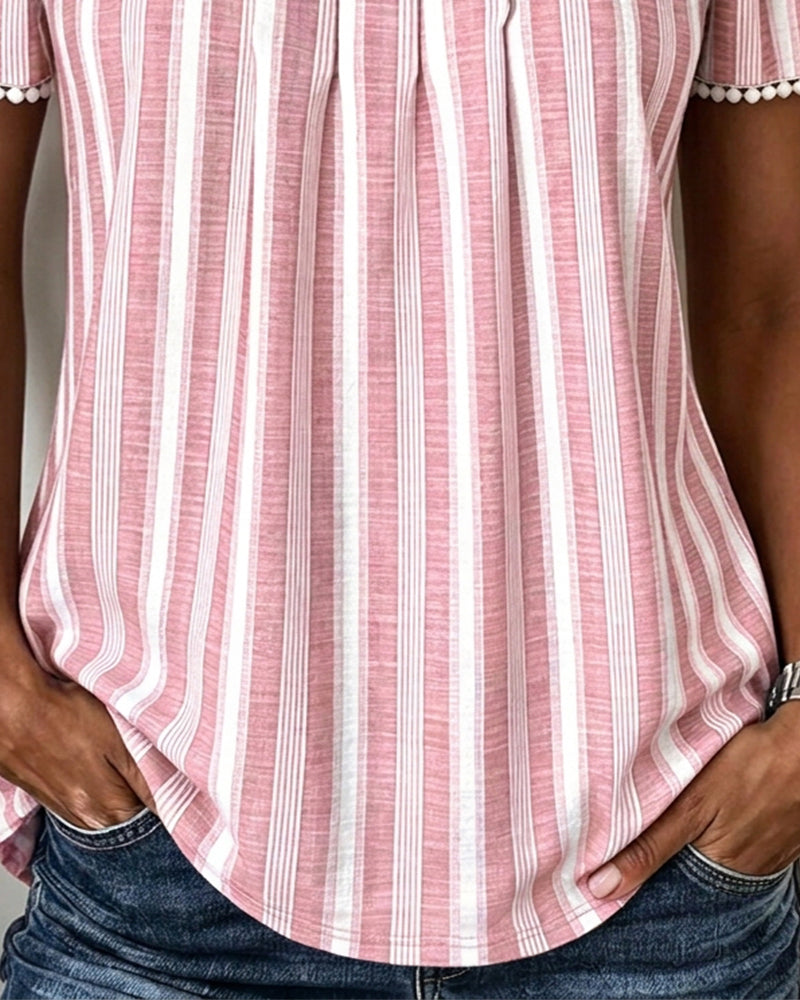 Blouse Rayée Col Carré Manches Courtes
