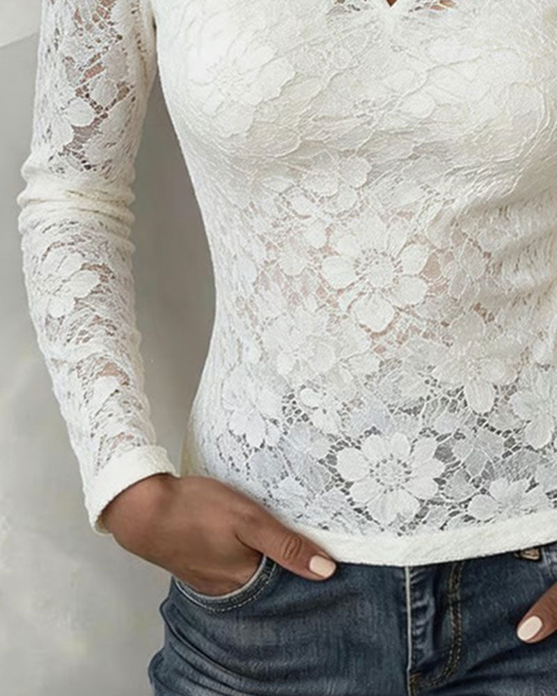 Haut Petit Col Roulé Creux Dentelle Ajusté