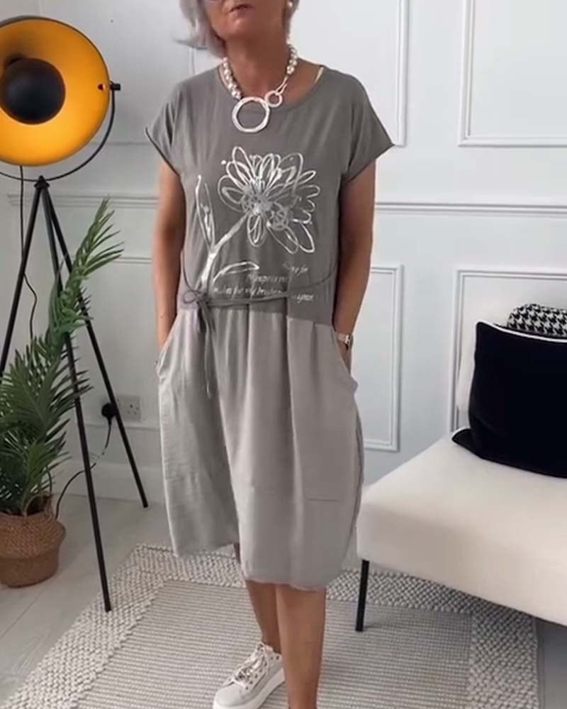 Robe imprimée à col rond et manches courtes