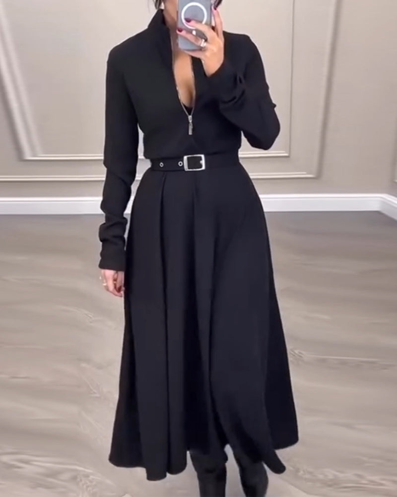 Robe à col montant et fermeture éclair