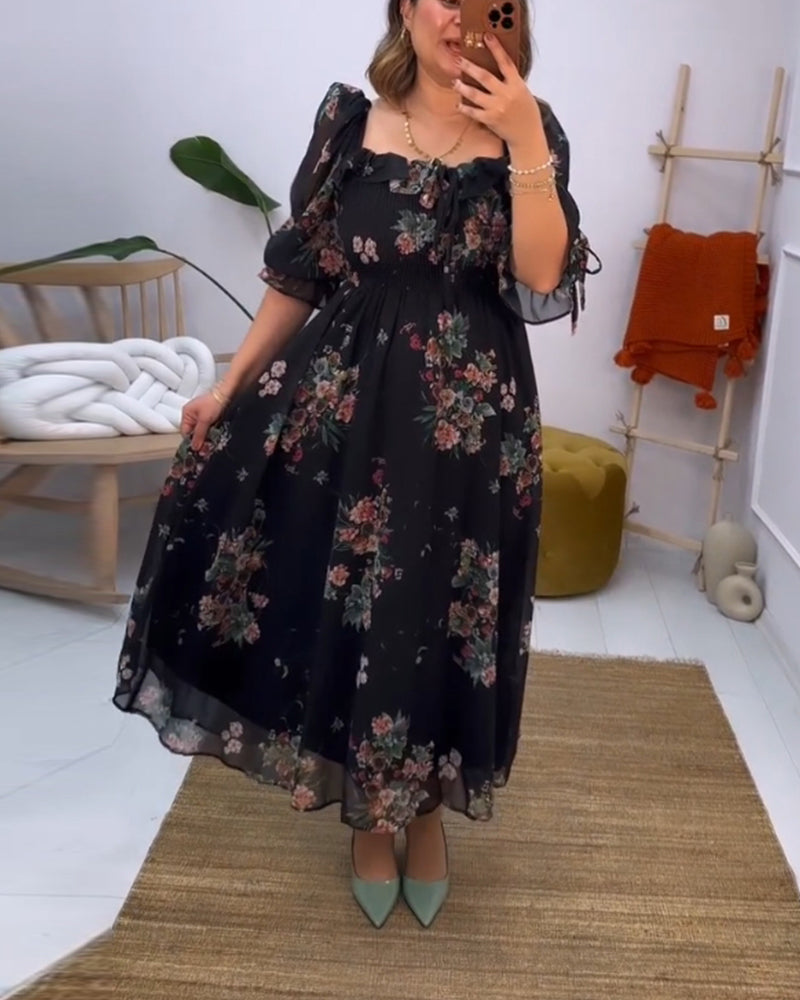 Robe élégante à col carré et imprimé floral