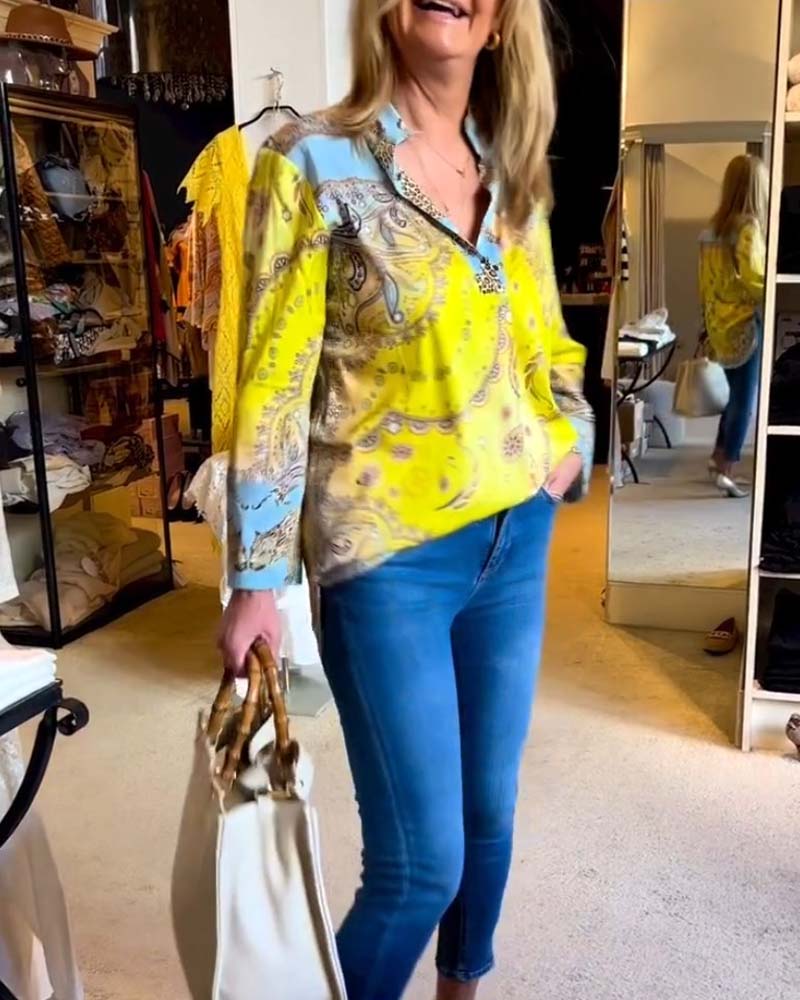 Blouse à col en V et imprimé