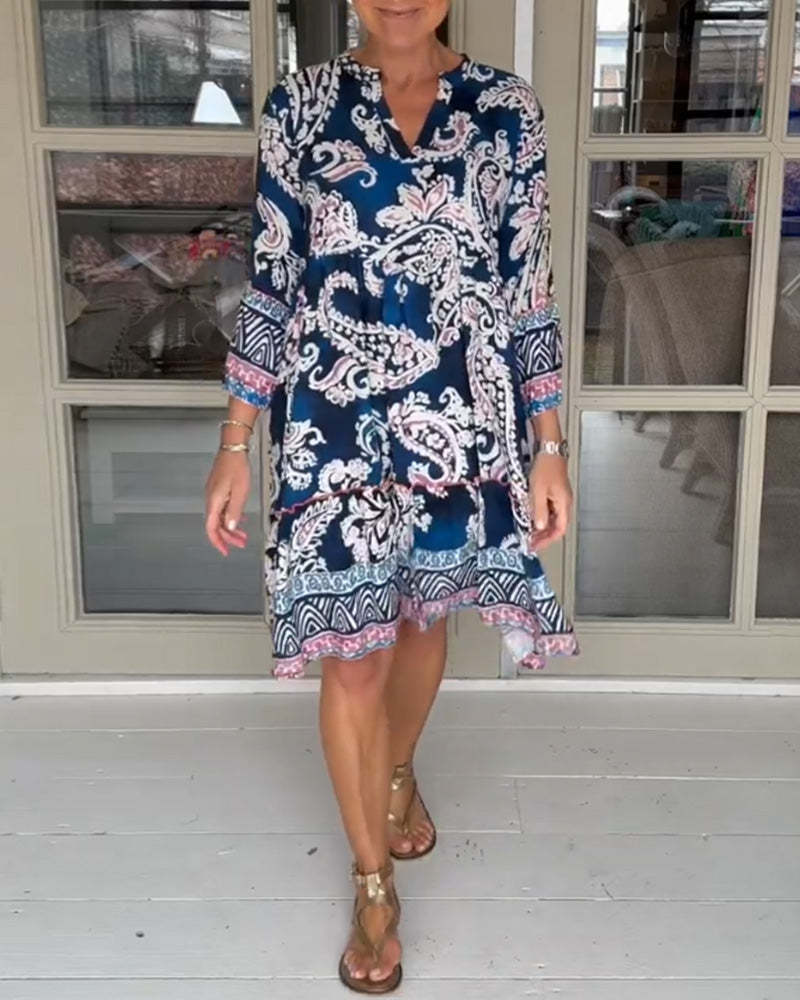 Robe à imprimé cachemire et encolure en V