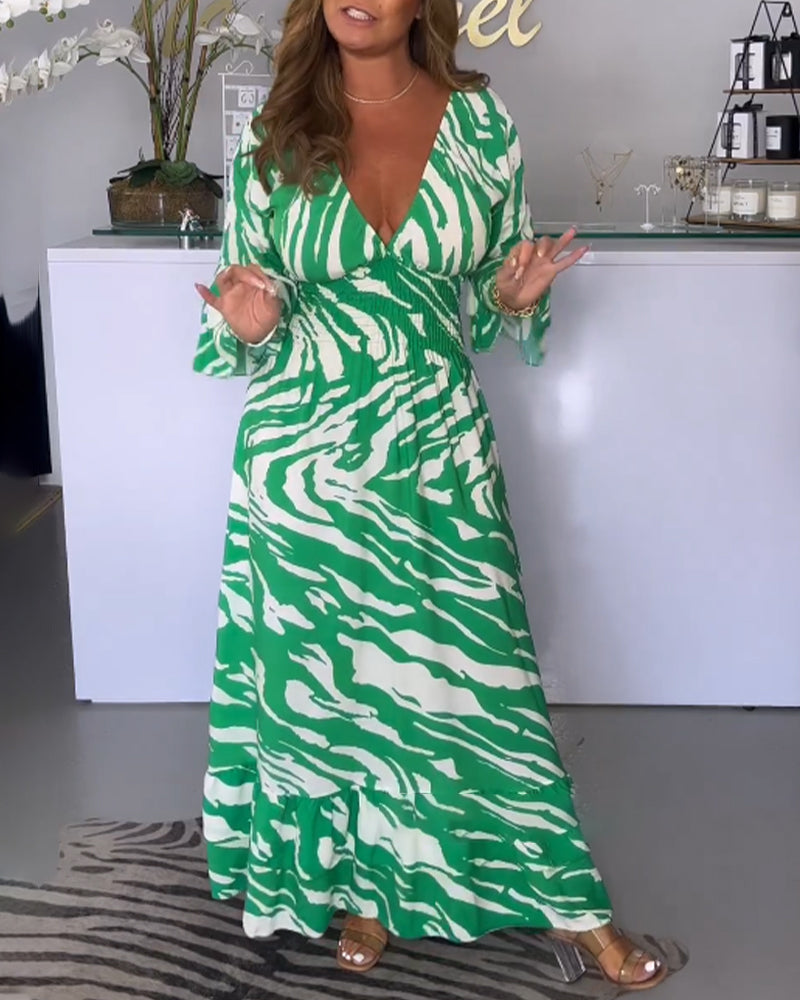 Robe manches 3/4 col v