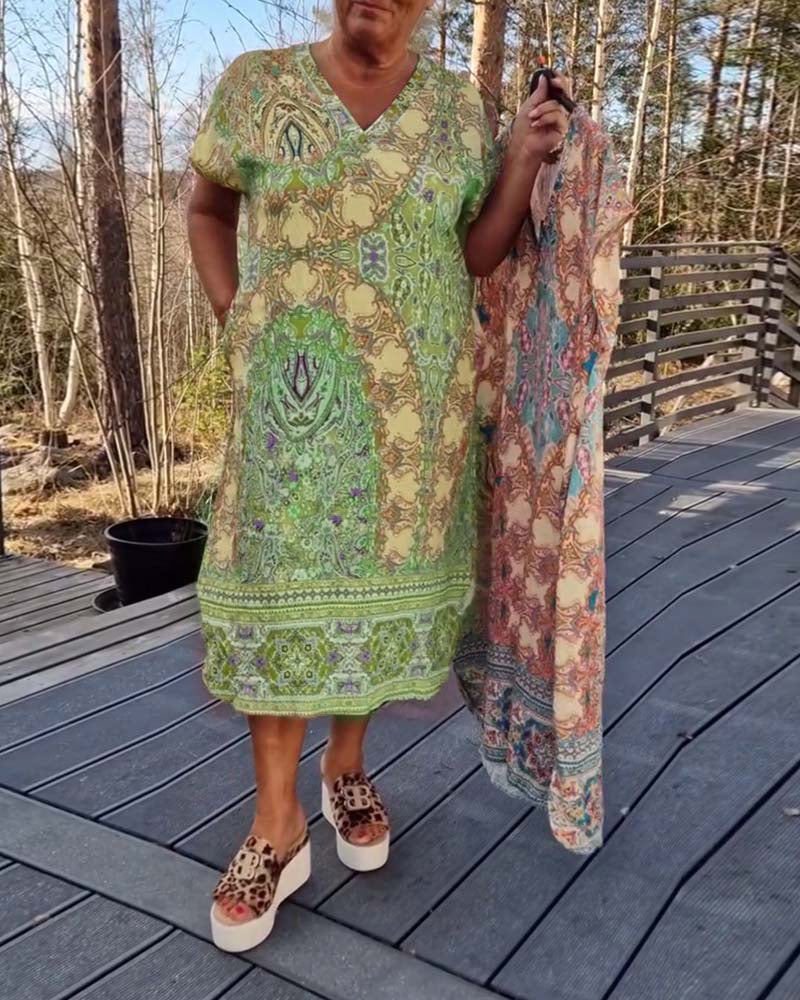 Robe Col En V Manches Courtes Imprimée Droite