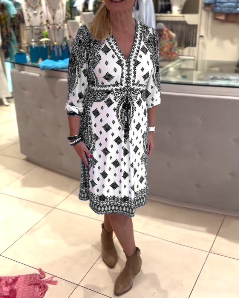 Robe midi élégante à col V