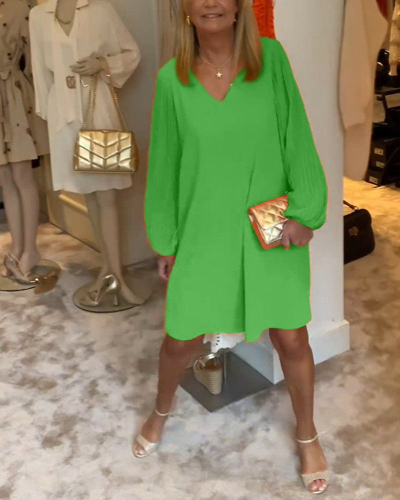 Robe col en V à manches lanternes de couleur unie