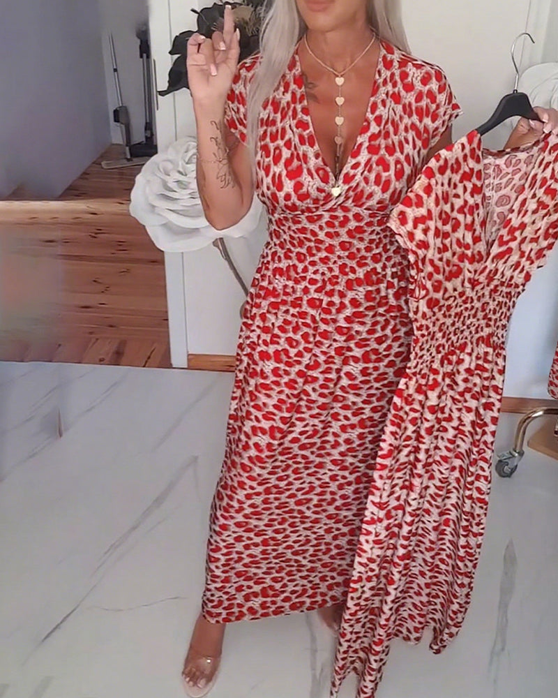 Robe élégante à imprimé léopard et col en V