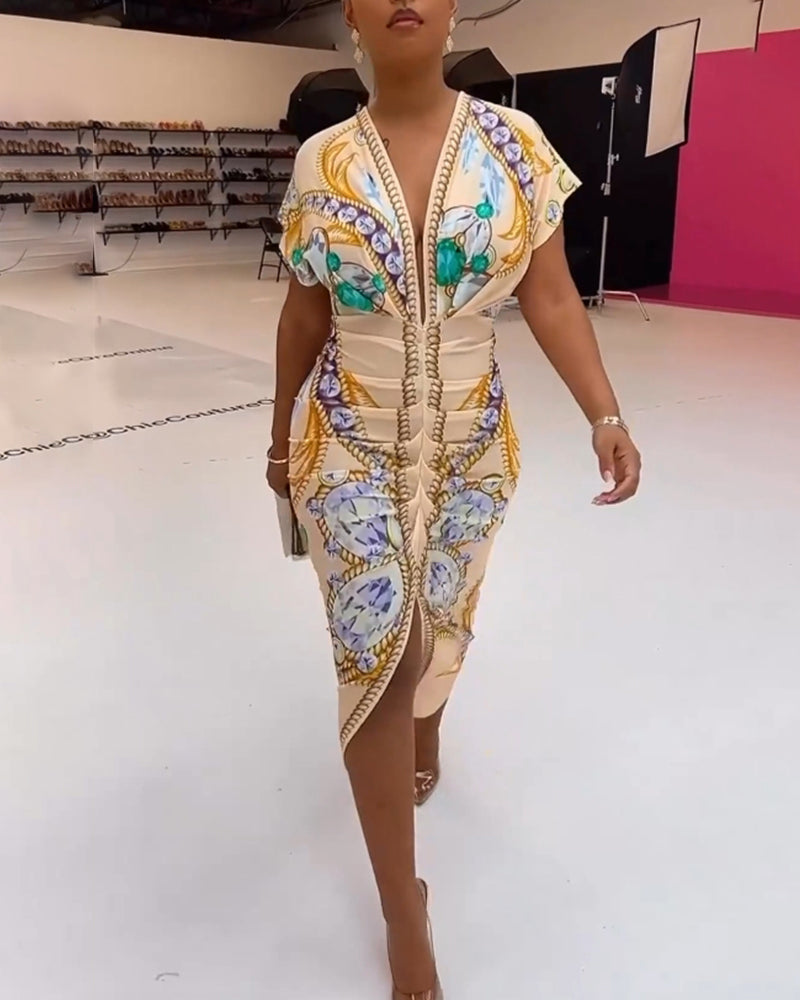 Robe imprimée à taille fendue en V profond