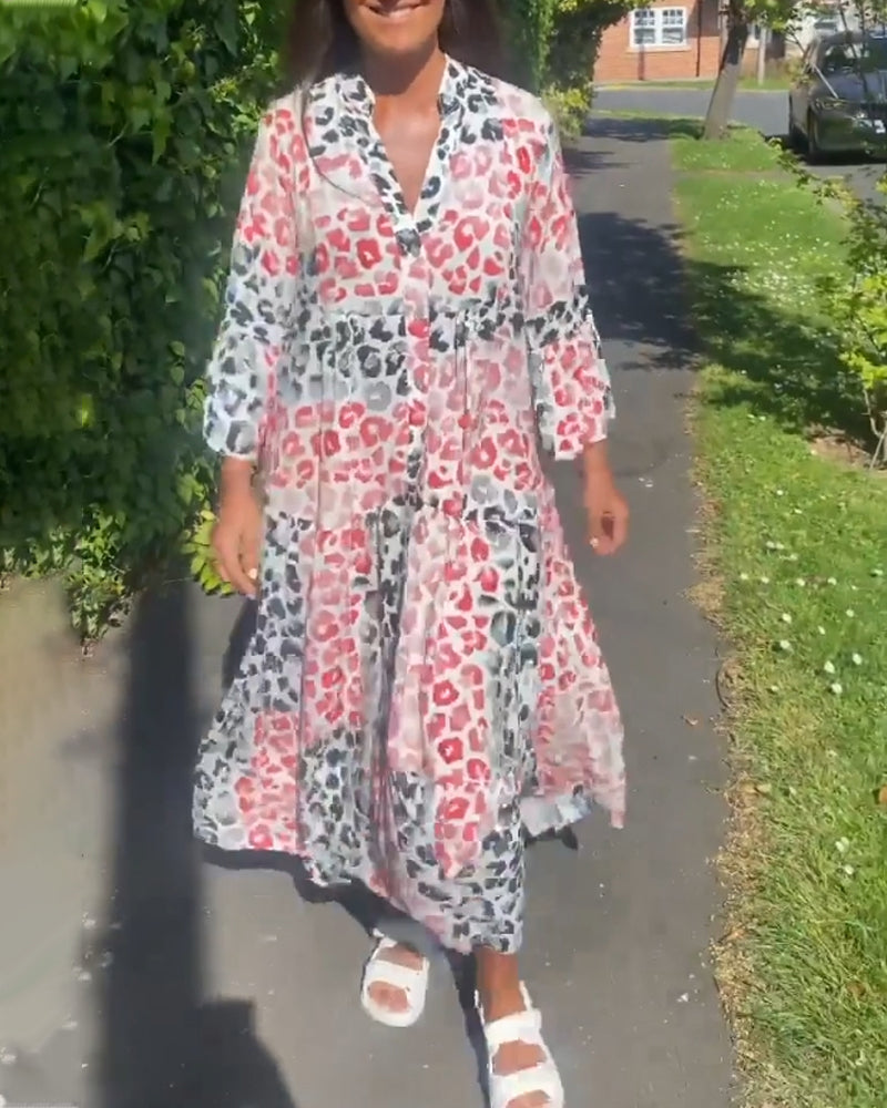 Robe décontractée à volants imprimés et col en V