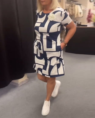 Robe ras du cou à poches et imprimé géométrique