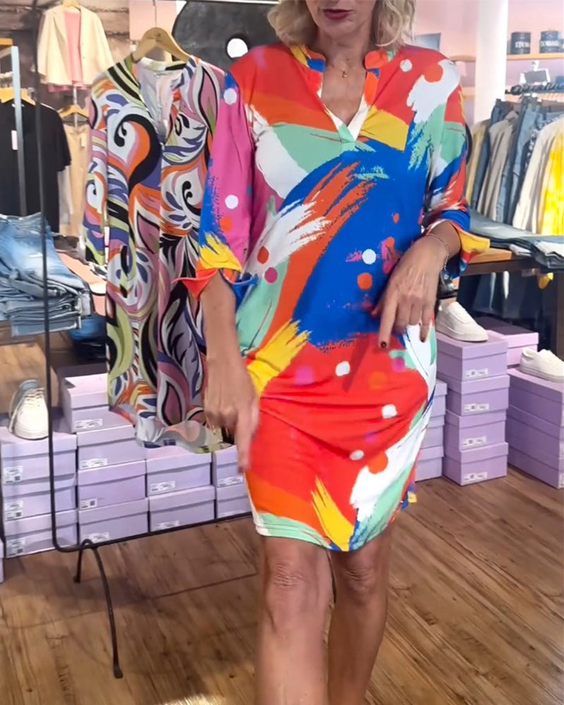 Robe élégante col V imprimée colorée