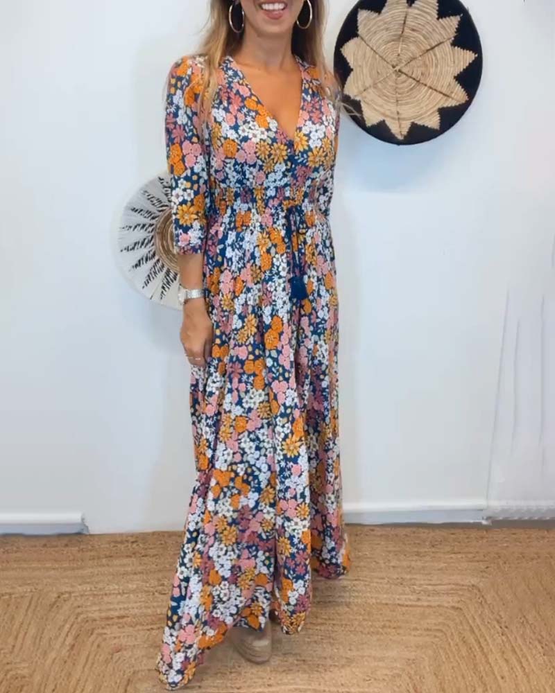 Robe à décolleté en V profond et à fleurs