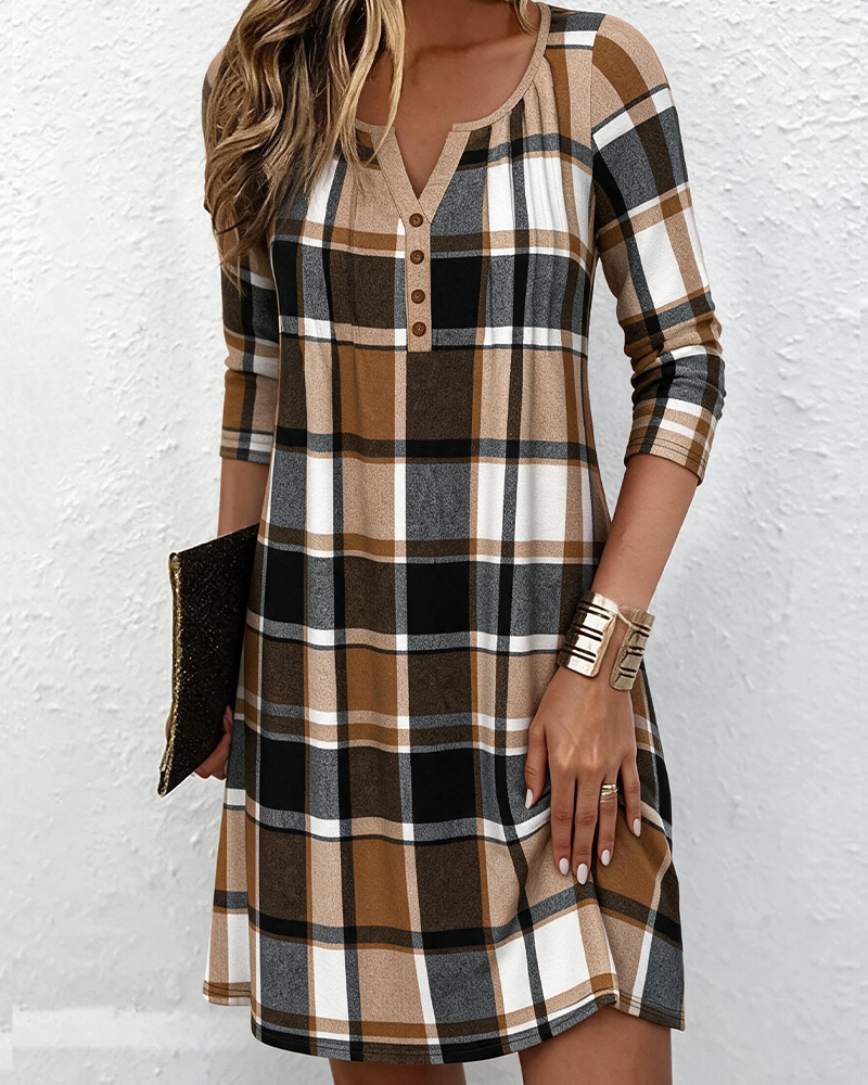Robe Col V Bouton Carreau