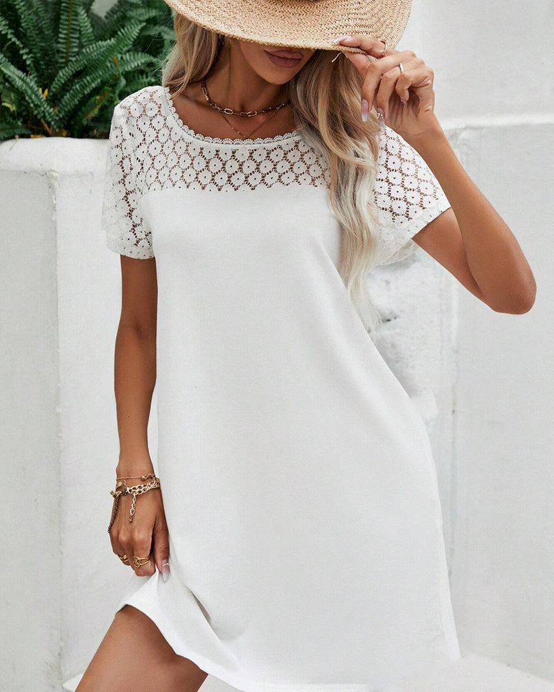 Robe patchwork à col rond et à dos en V