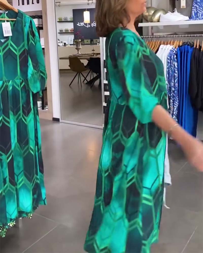 Robe imprimée col V manches trois-quarts