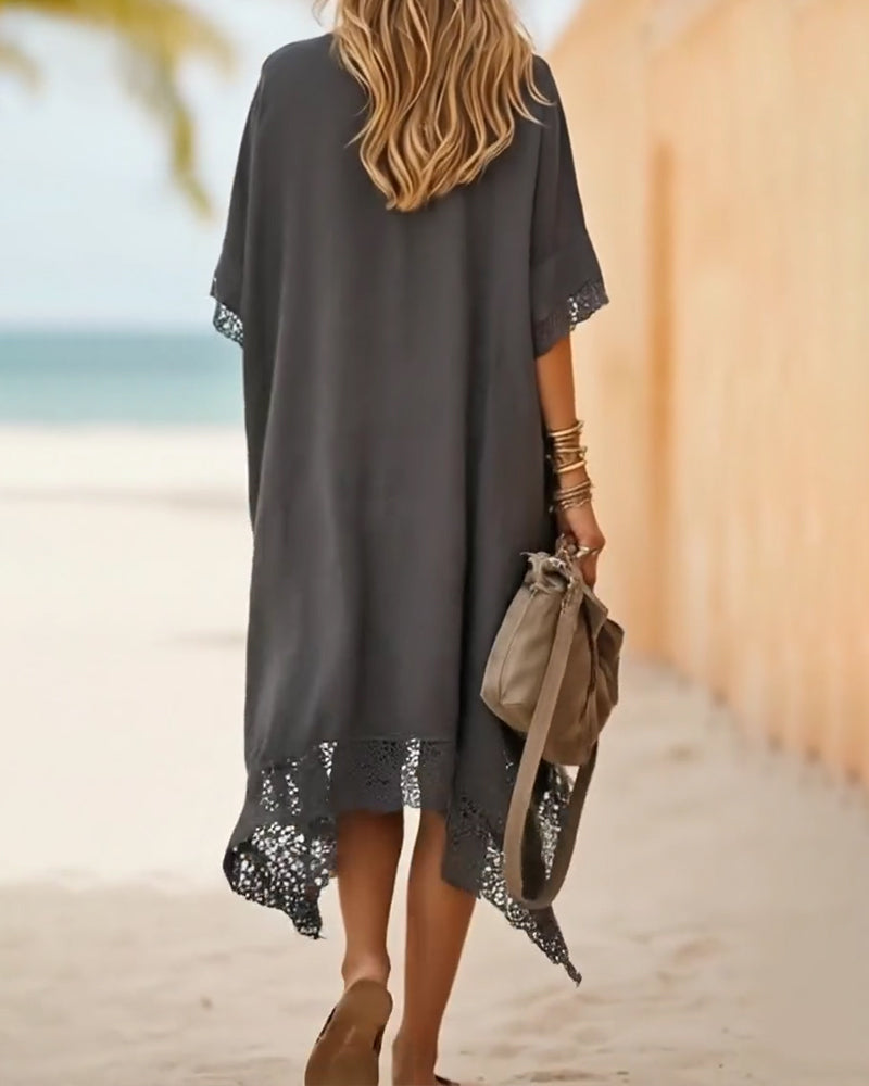 Robe Asymétrique Avec Panneaux En Dentelle
