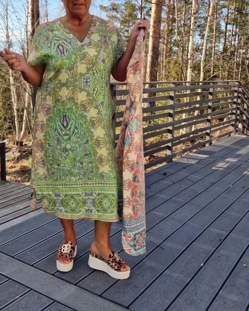 Robe Col En V Manches Courtes Imprimée Droite