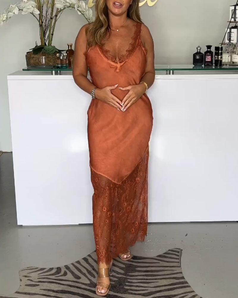 Robe à bretelles en dentelle de couleur unie