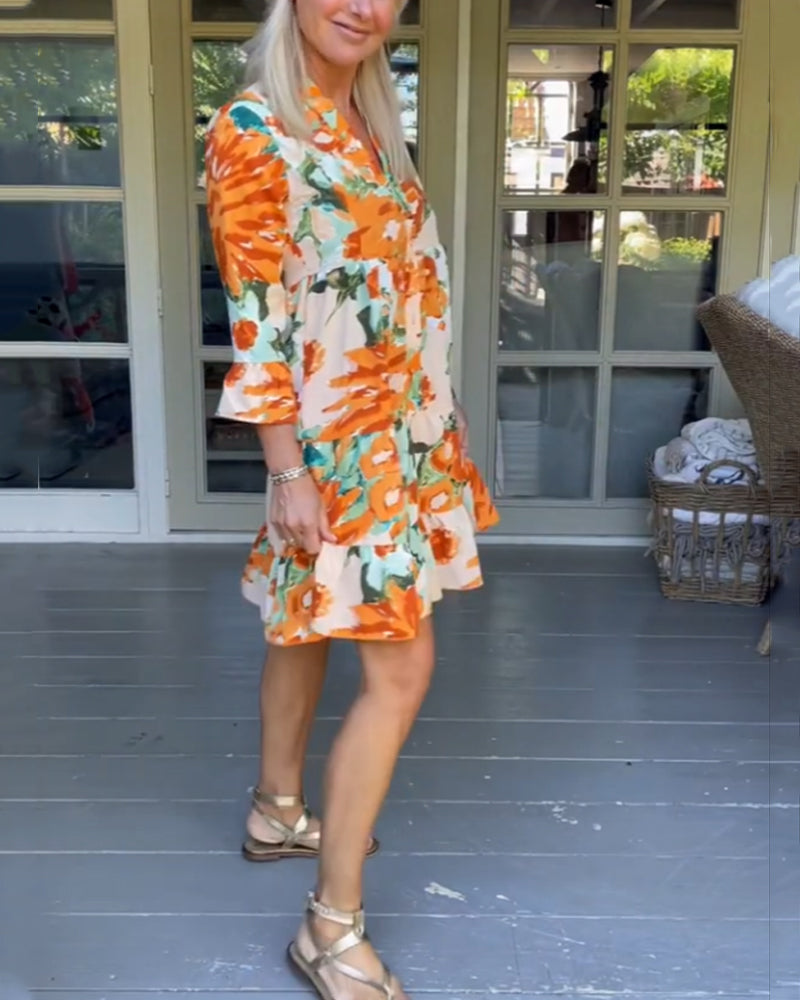 Robe fleurie à encolure en V