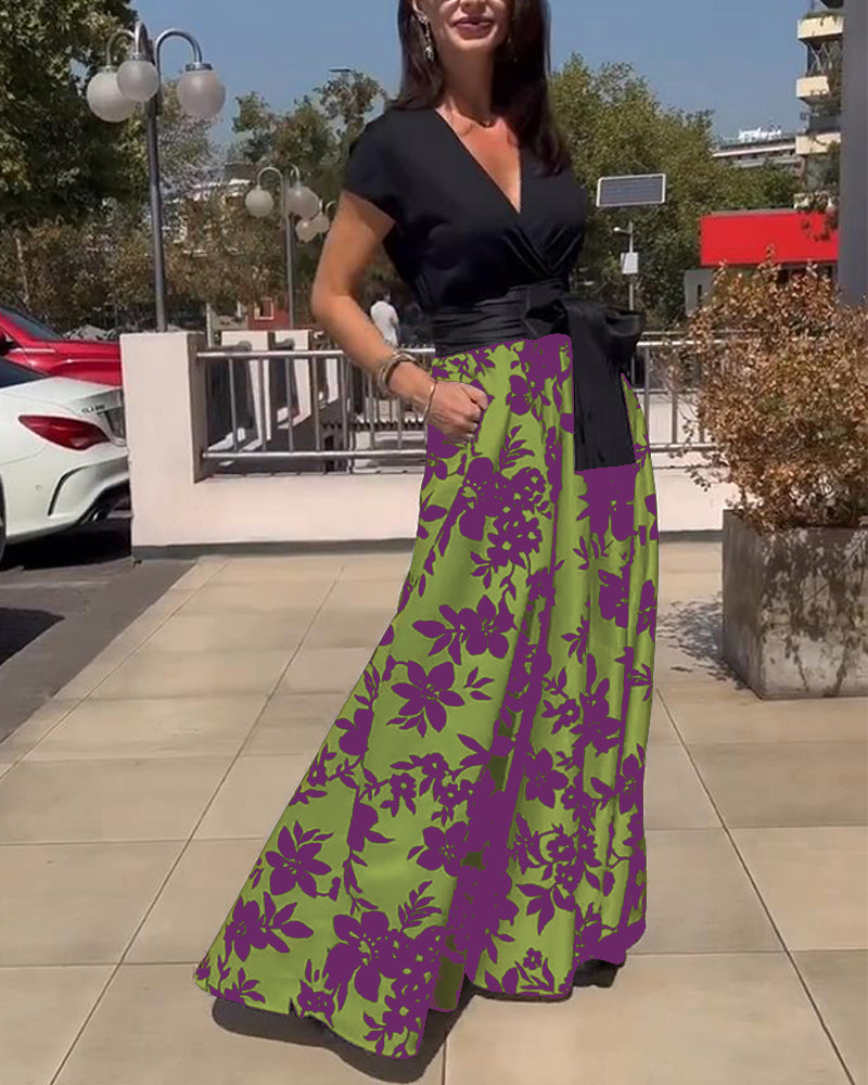 Robe élégante à imprimé floral et manches raglan en V profond