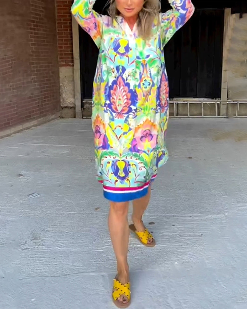 Robe imprimée ample à col en V