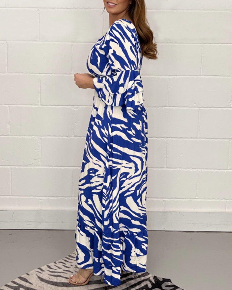 Robe manches 3/4 col v