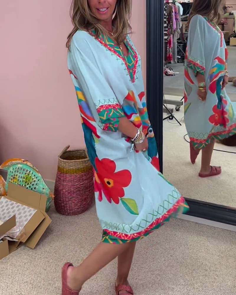 Robe à col en V imprimée Graffiti