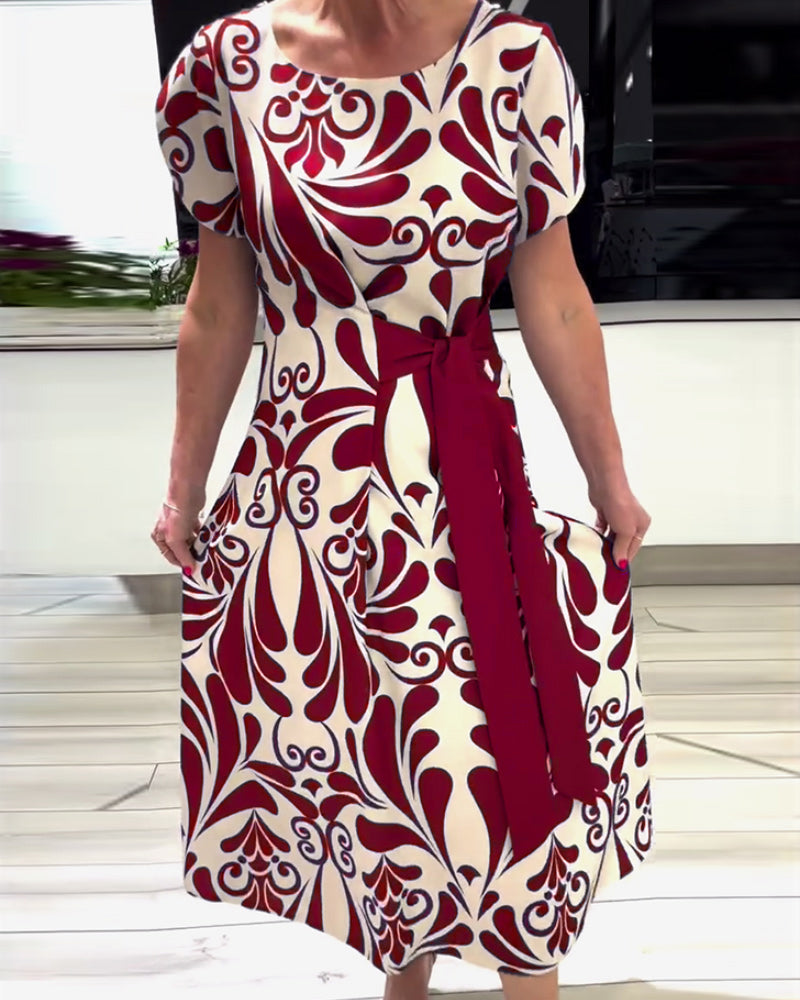 Robe élégante à manches courtes et imprimé contrasté