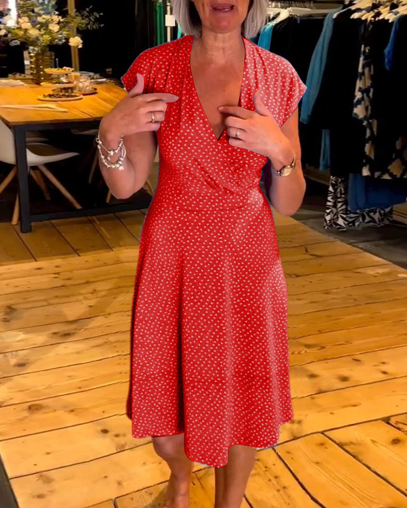 Robe col V à pois manches courtes